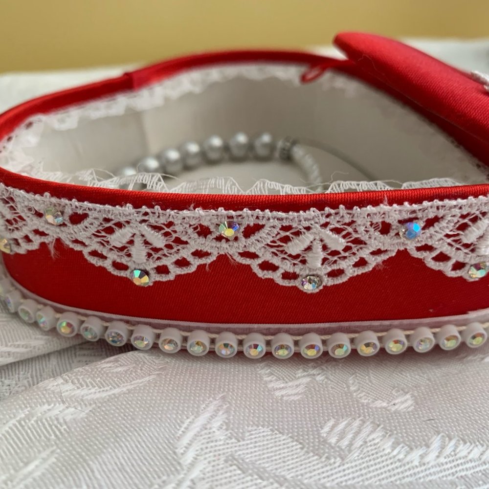 Silver Pearl Charm Bracelet & Red Satin Heart Container - Picture 2 of 6